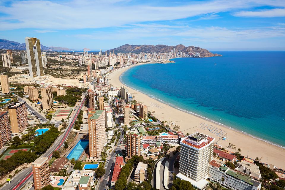 Buying a second home in Costa Blanca as an investment